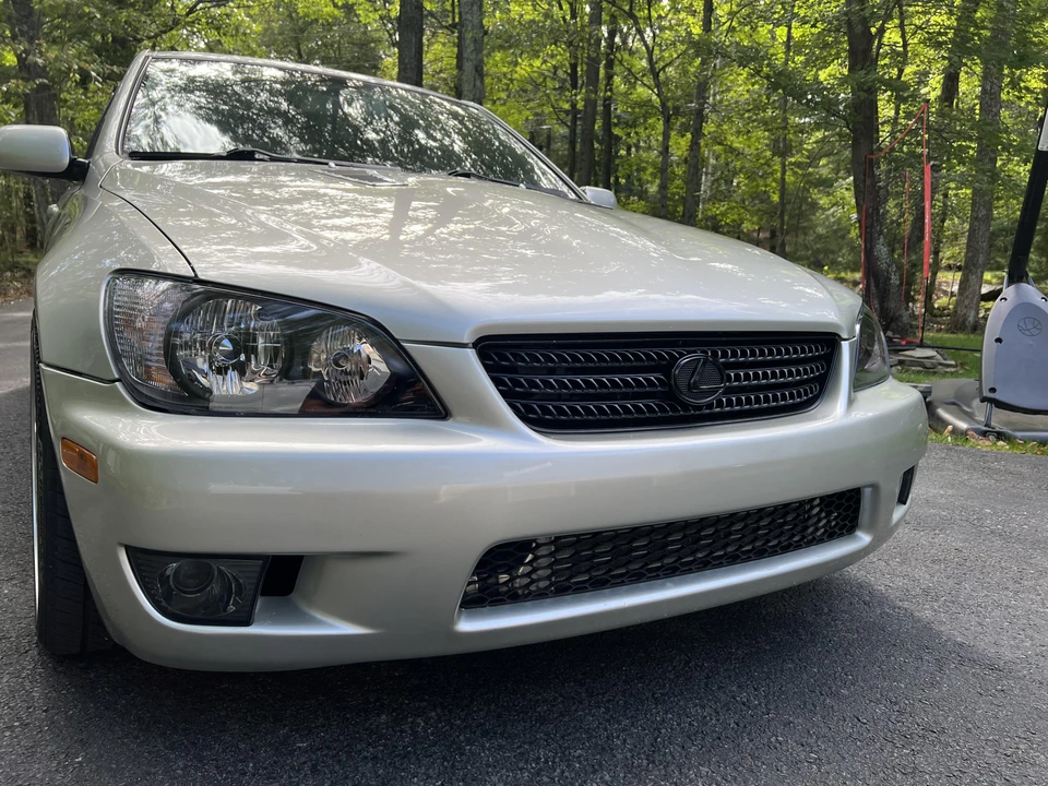 2002 Lexus IS 1st Gen - Image 23 of 31