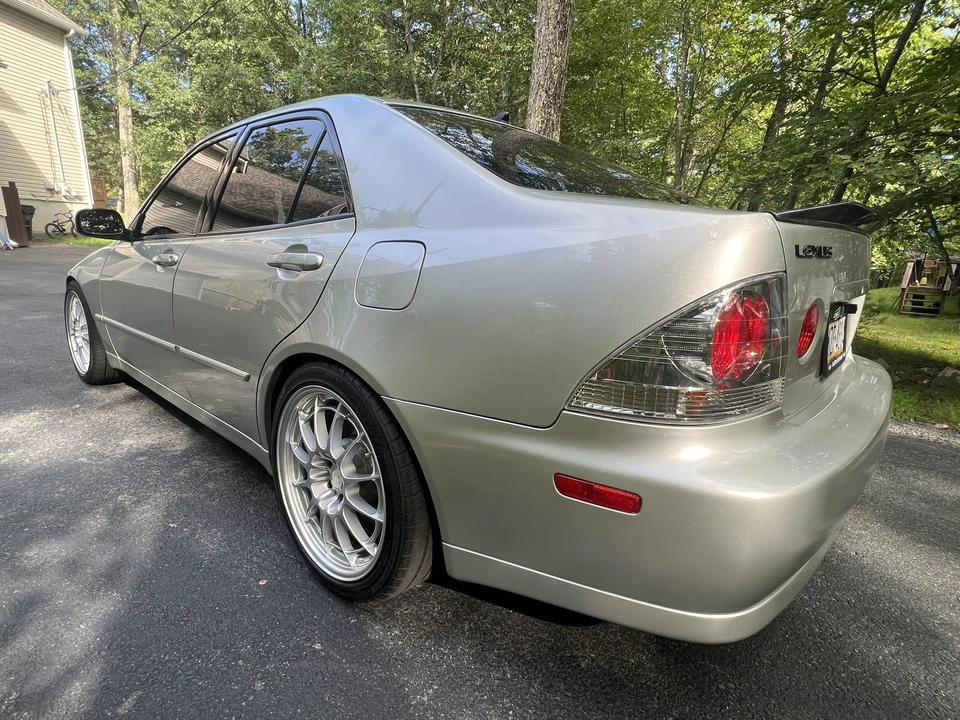 2002 Lexus IS 1st Gen - Image 12 of 31