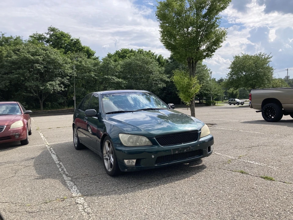 2002 Lexus IS 1st Gen - Image 2 of 6