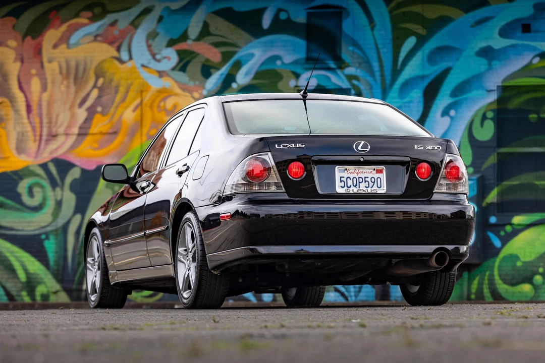 2002 Lexus IS 1st Gen - Image 28 of 31