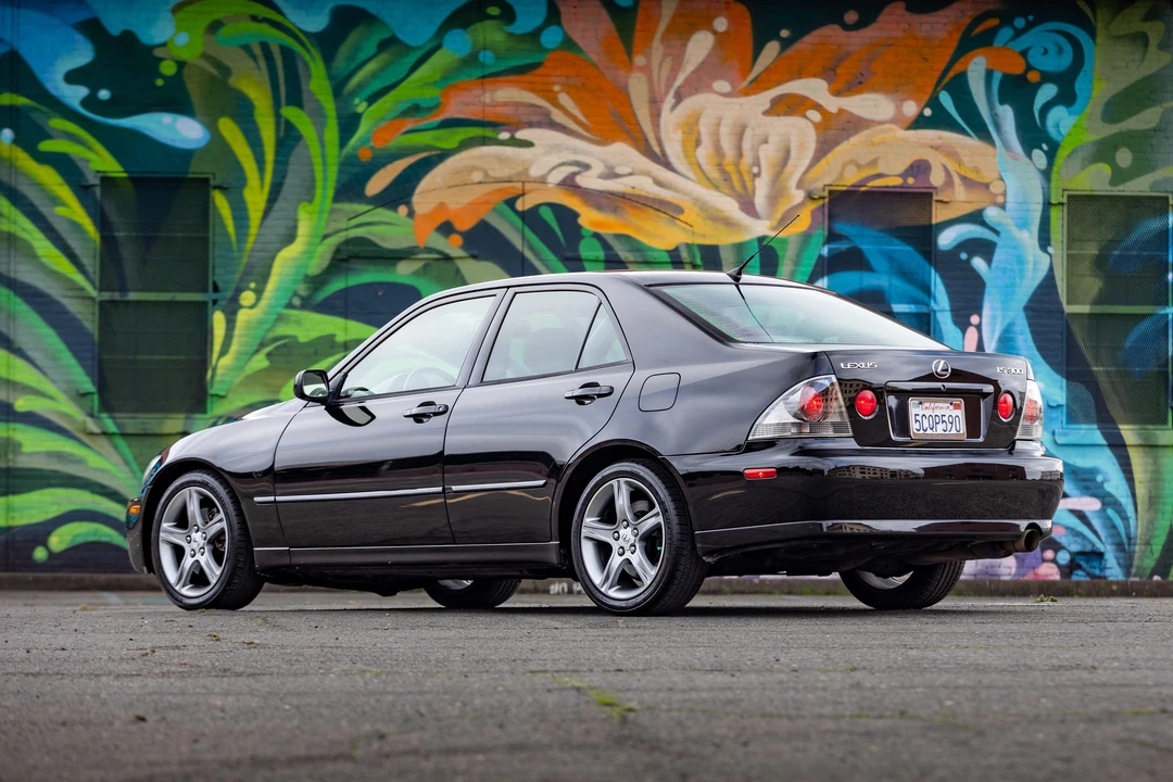2002 Lexus IS 1st Gen - Image 22 of 31