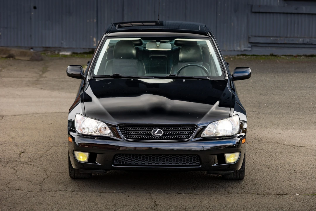 2002 Lexus IS 1st Gen - Image 6 of 31