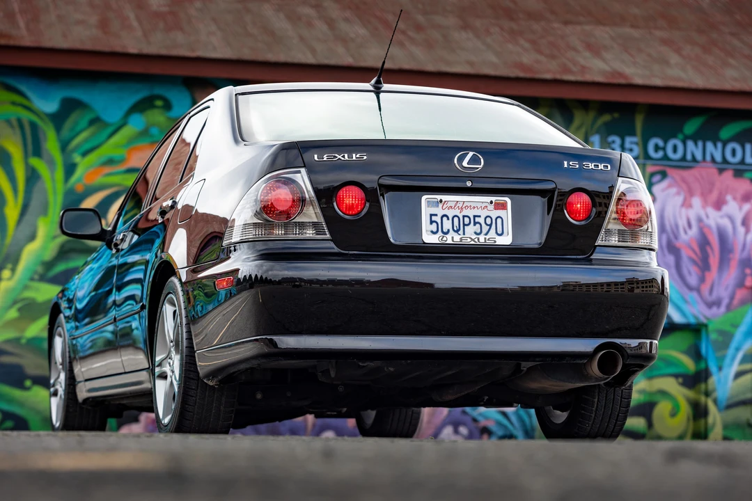 2002 Lexus IS 1st Gen - Image 30 of 31