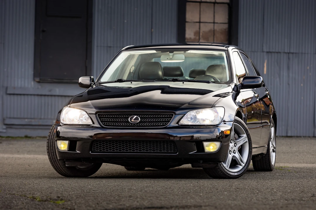2002 Lexus IS 1st Gen - Image 8 of 31