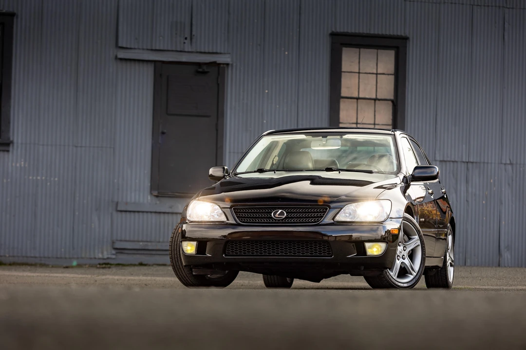 2002 Lexus IS 1st Gen - Image 7 of 31