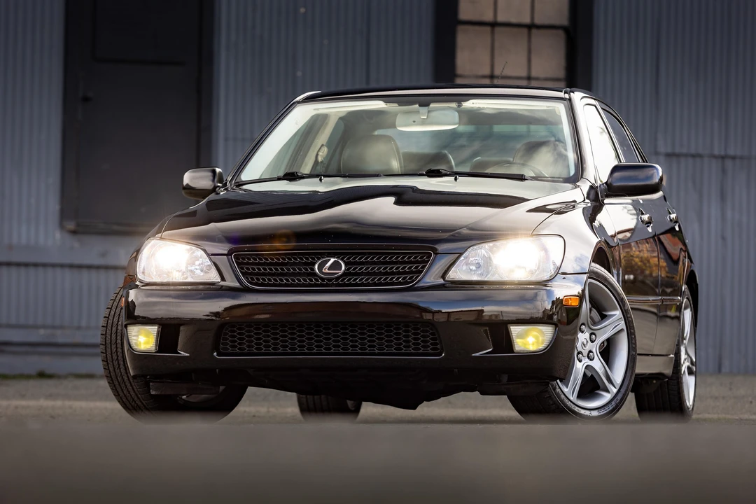 2002 Lexus IS 1st Gen - Image 9 of 31