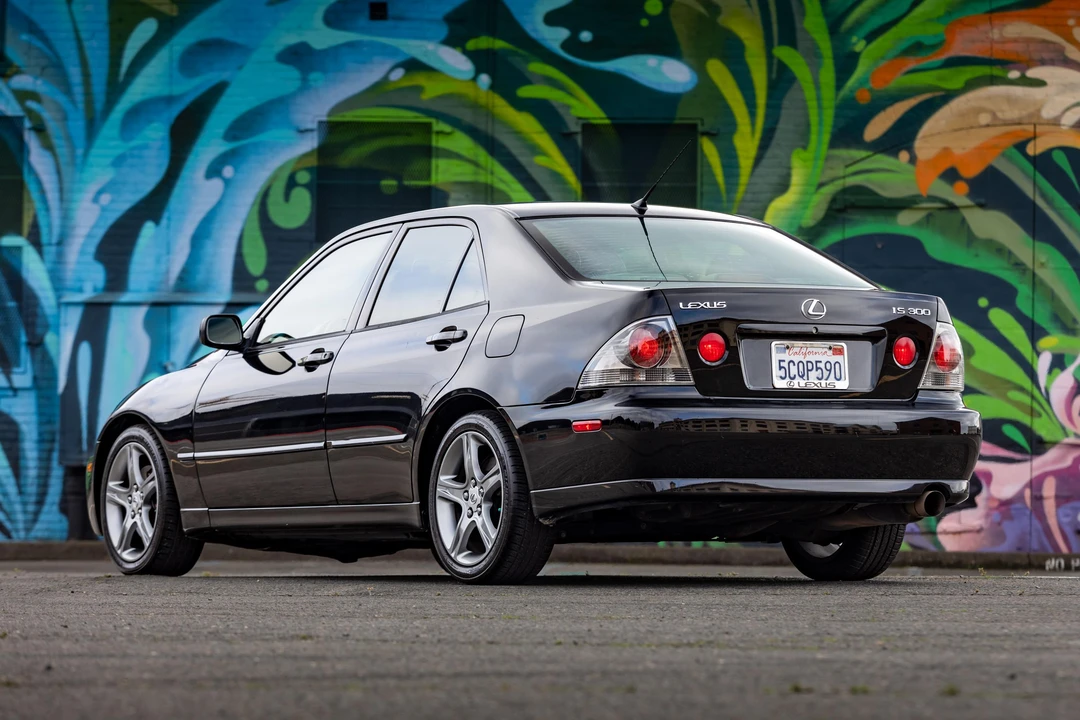 2002 Lexus IS 1st Gen - Image 26 of 31