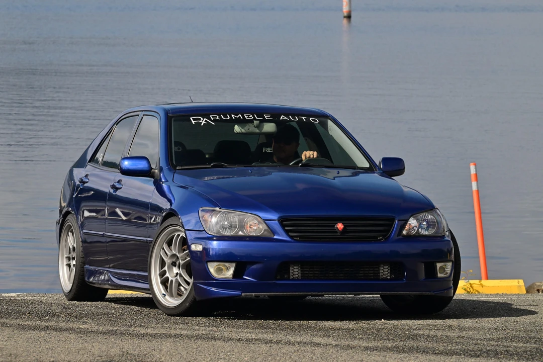 2002 Lexus IS 1st Gen - Image 15 of 31