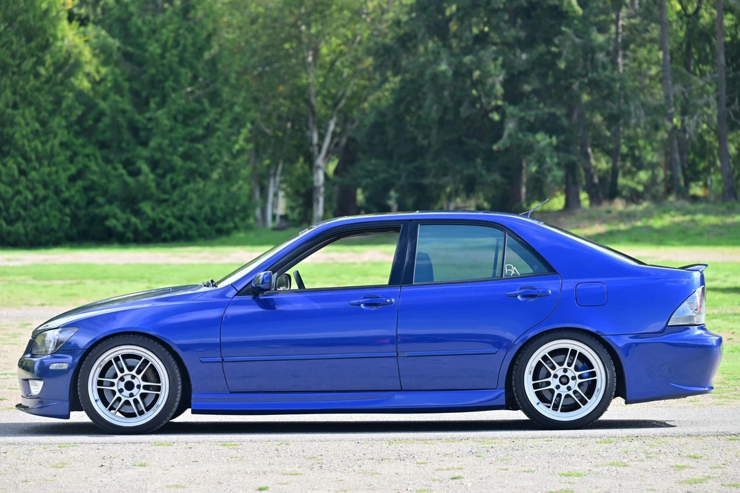 2002 Lexus IS 1st Gen - Image 3 of 31