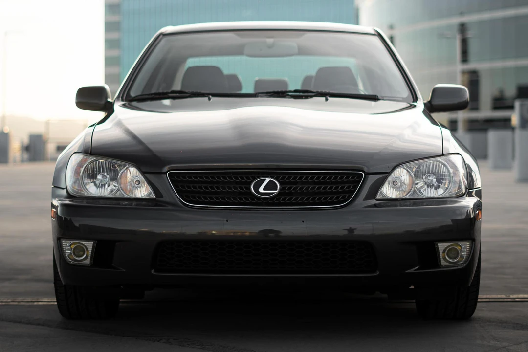 2002 Lexus IS 1st Gen - Image 2 of 31