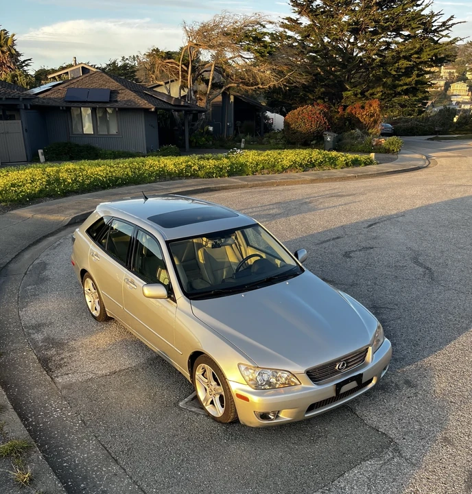 2002 Lexus IS 1st Gen - Image 13 of 21