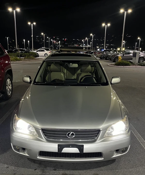 2002 Lexus IS 1st Gen - Image 14 of 21