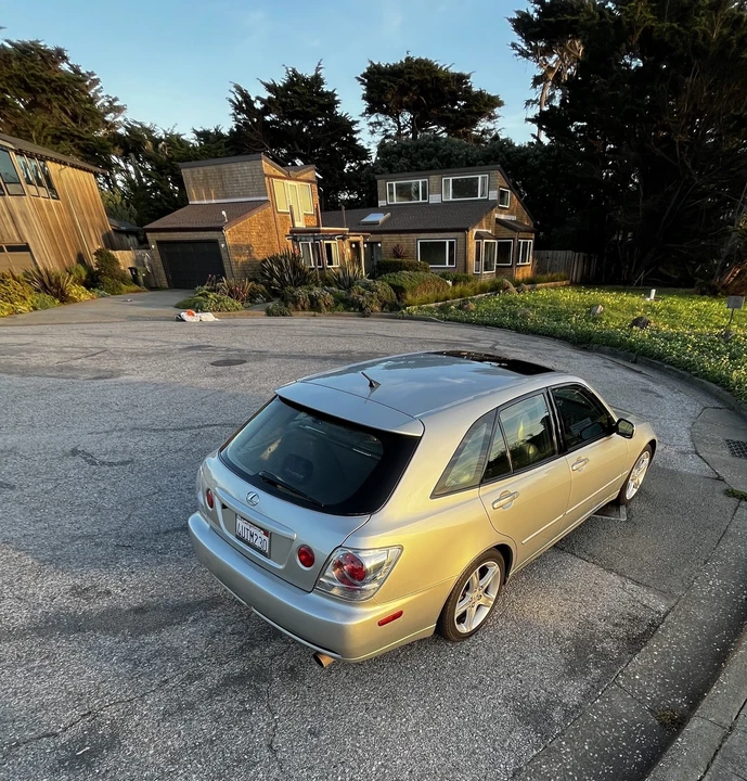 2002 Lexus IS 1st Gen - Image 8 of 21