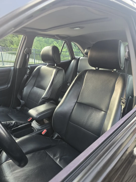 2002 Lexus IS 1st Gen - Image 14 of 16