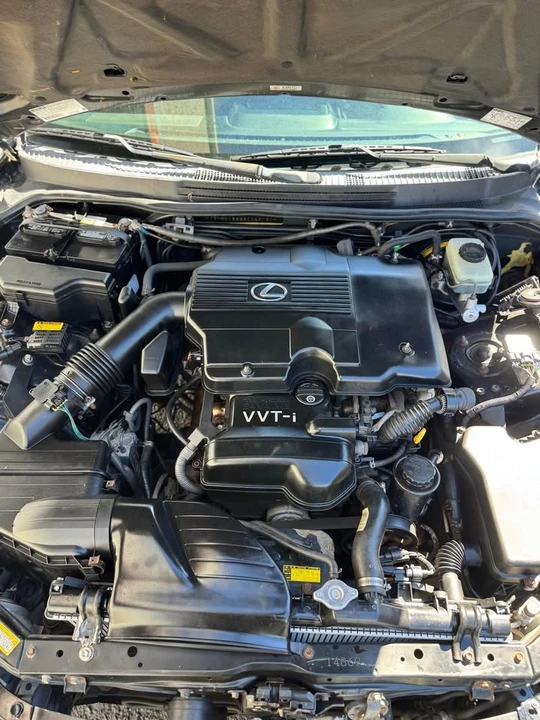 2002 Lexus IS 1st Gen - Image 5 of 9