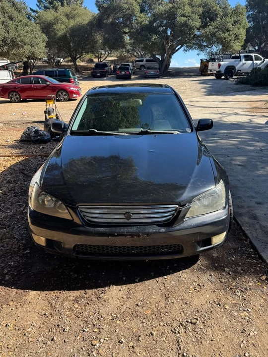 2002 Lexus IS 1st Gen - Image 2 of 9