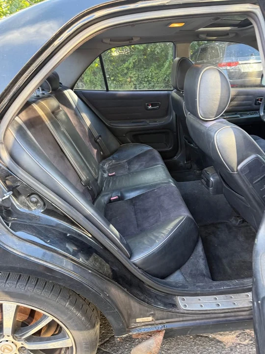 2002 Lexus IS 1st Gen - Image 13 of 18