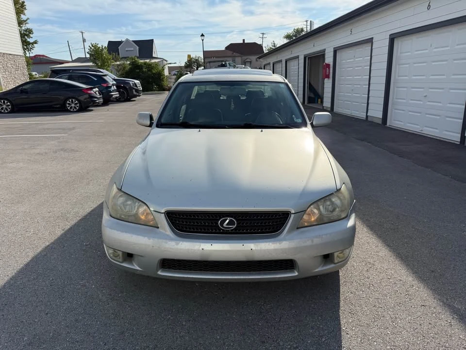 2002 Lexus IS 1st Gen - Image 2 of 8