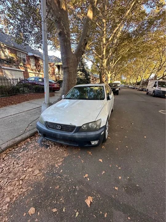 2002 Lexus IS 1st Gen - Image 3 of 8