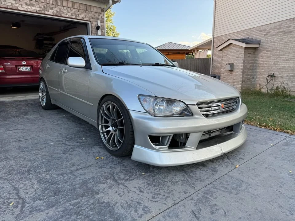 2002 Lexus IS 1st Gen - Image 5 of 11