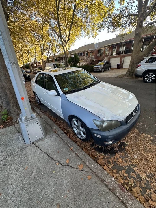 2002 Lexus IS 1st Gen - Image 2 of 8