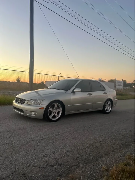 2002 Lexus IS 1st Gen - Image 3 of 7