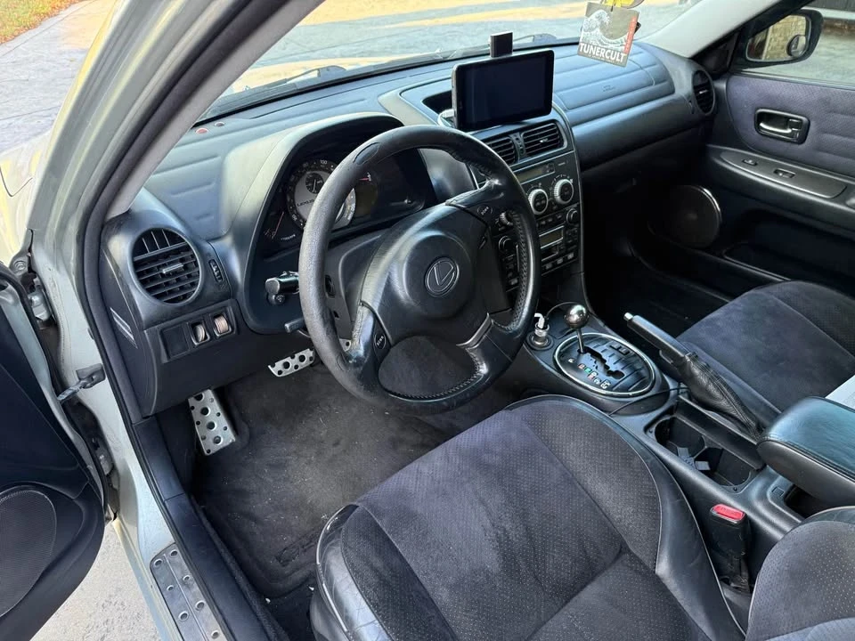 2002 Lexus IS 1st Gen - Image 7 of 11