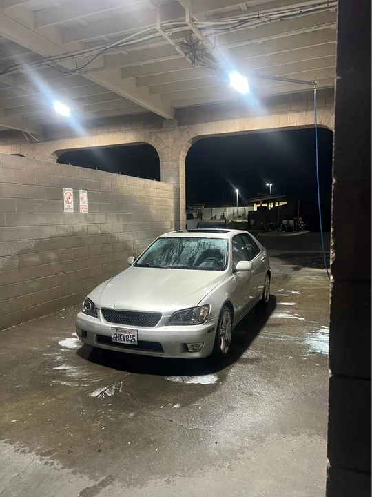 2002 Lexus IS 1st Gen - Image 6 of 10