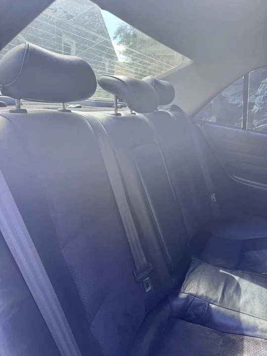 2002 Lexus IS 1st Gen - Image 7 of 10
