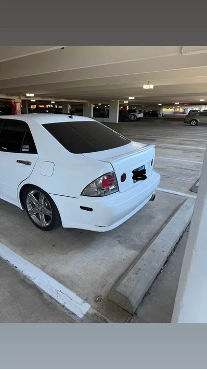 2002 Lexus IS 1st Gen - Image 3 of 6