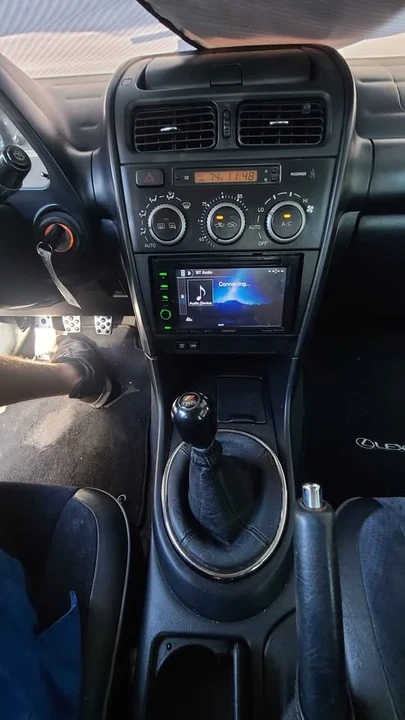 2002 Lexus IS 1st Gen - Image 11 of 13