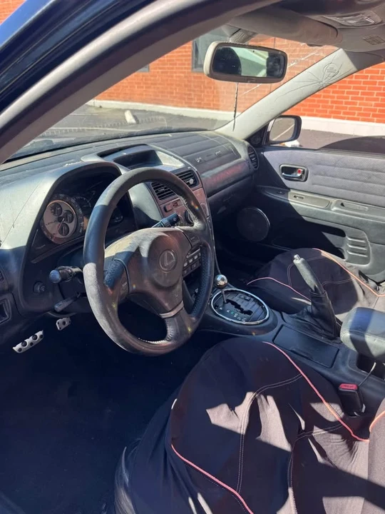 2002 Lexus IS 1st Gen - Image 5 of 6