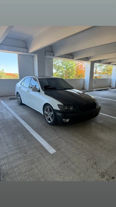 2002 Lexus IS 1st Gen - Image 4 of 8