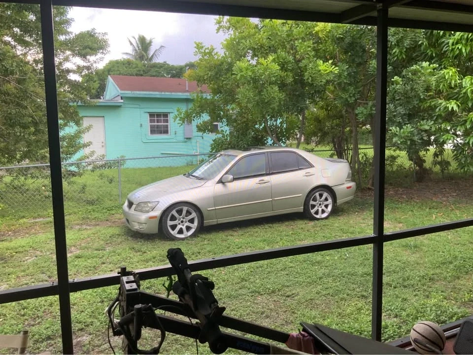 2002 Lexus IS 1st Gen - Image 6 of 8