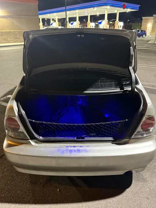 2002 Lexus IS 1st Gen - Image 11 of 17