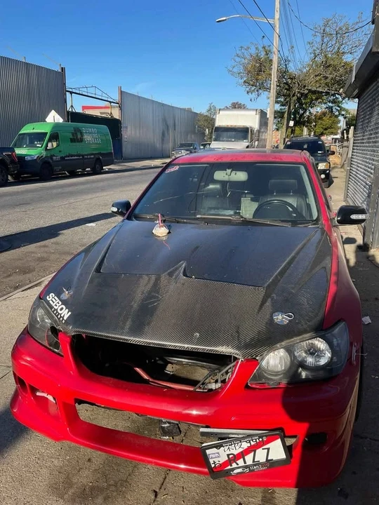 2002 Lexus IS 1st Gen - Image 5 of 10