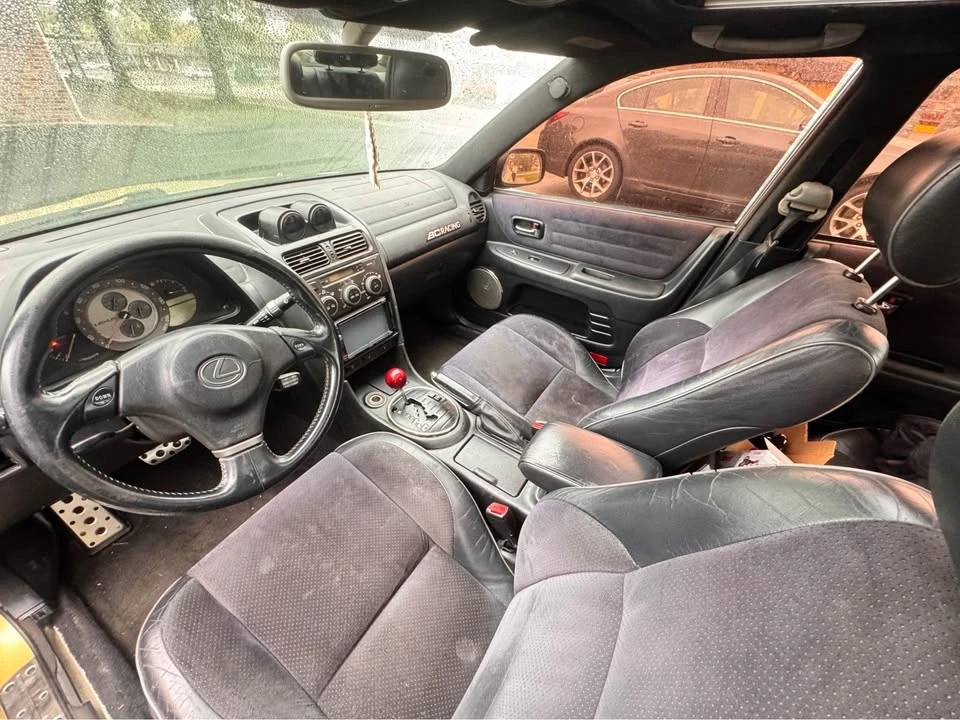 2002 Lexus IS 1st Gen - Image 9 of 14
