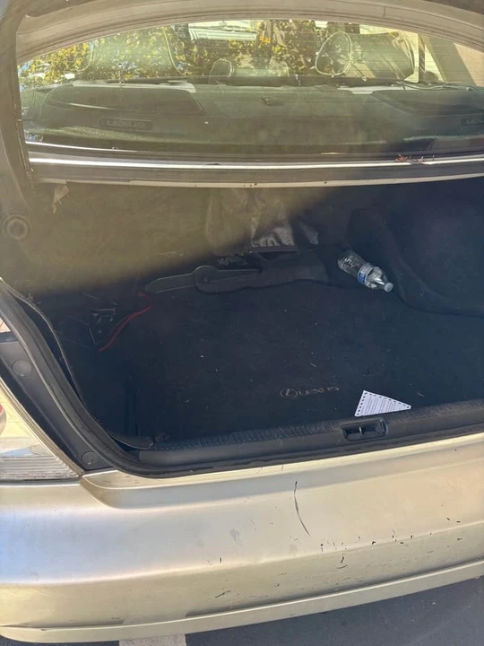 2002 Lexus IS 1st Gen - Image 7 of 9