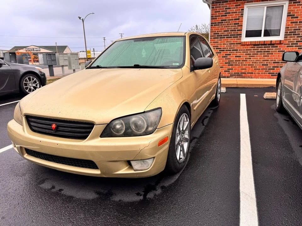 2002 Lexus IS 1st Gen - Image 5 of 14