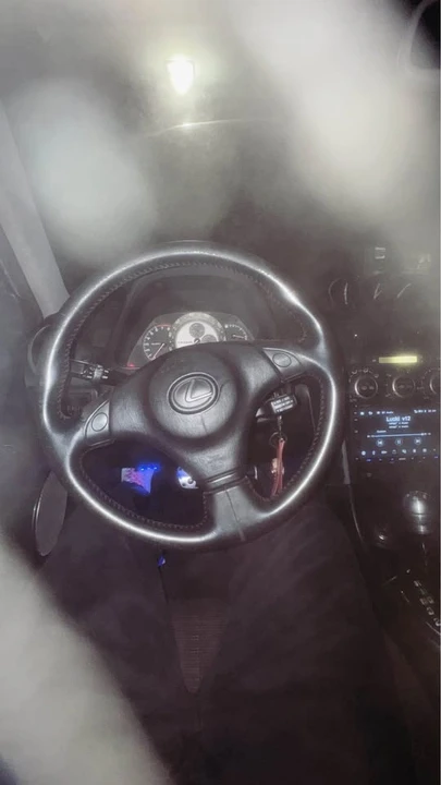 2002 Lexus IS 1st Gen - Image 2 of 2