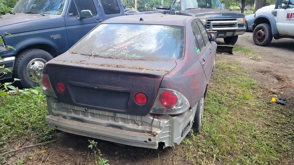 2002 Lexus IS 1st Gen - Image 3 of 11