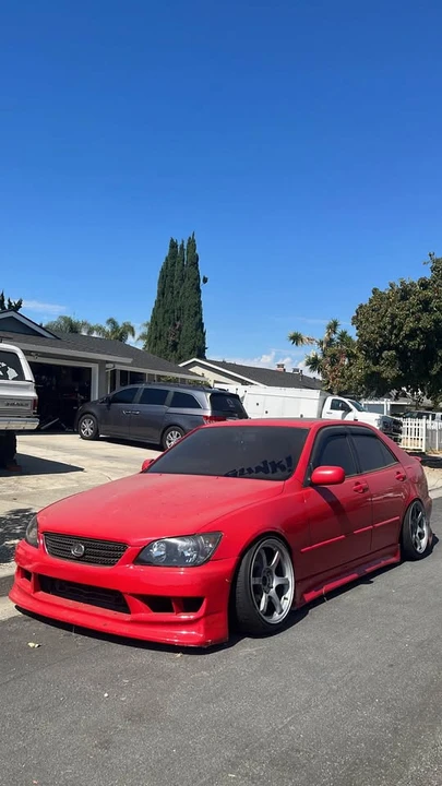 2002 Lexus IS 1st Gen - Image 2 of 10
