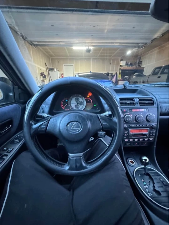 2002 Lexus IS 1st Gen - Image 11 of 11