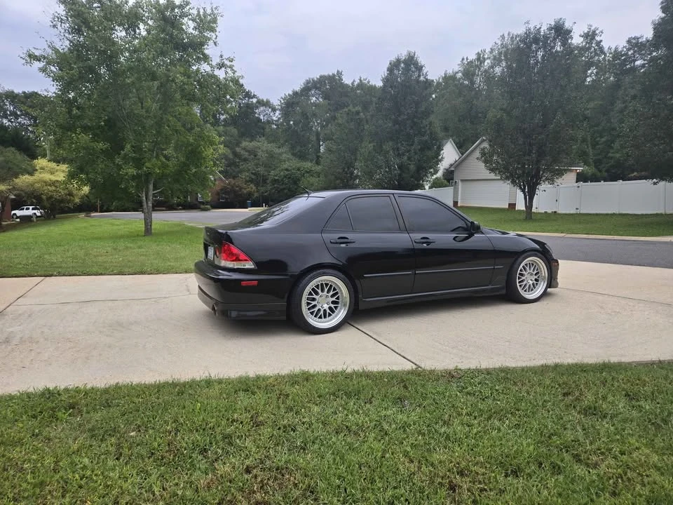 2002 Lexus IS 1st Gen - Image 6 of 7