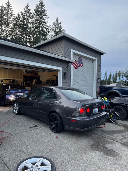 2002 Lexus IS 1st Gen - Image 3 of 11