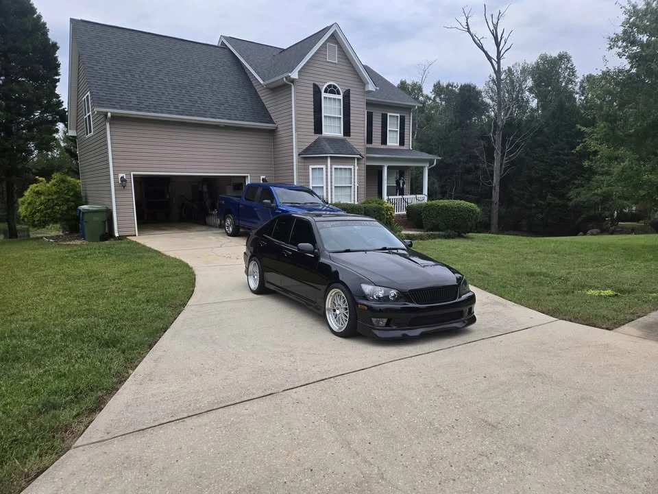 2002 Lexus IS 1st Gen - Image 5 of 7