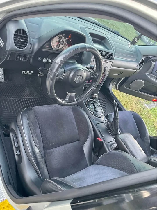 2002 Lexus IS 1st Gen - Image 10 of 15