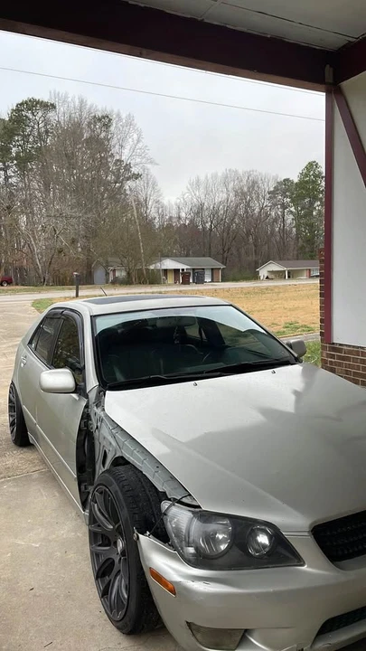 2002 Lexus IS 1st Gen - Image 3 of 10