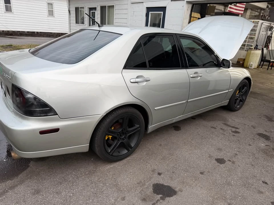 2002 Lexus IS 1st Gen - Image 3 of 6