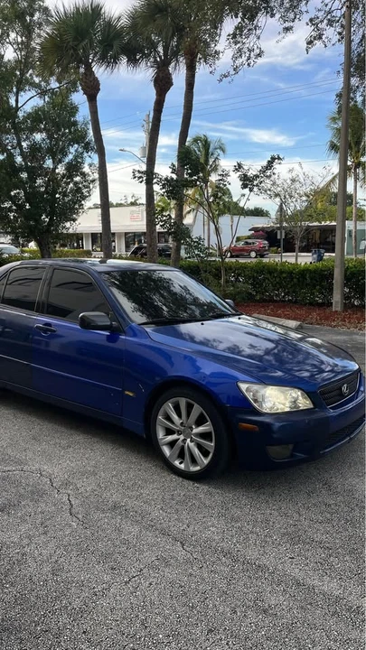 2002 Lexus IS 1st Gen - Image 11 of 17